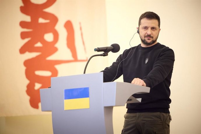 HANDOUT - 05 April 2023, Poland, Warsaw: Ukrainian President Volodymyr Zelensky speaks during a joint press conference with Polish President Andrzej Duda, following their meeting at the Presidential Palace in Warsaw. Photo: -/Ukrainian Presidency/dpa - 