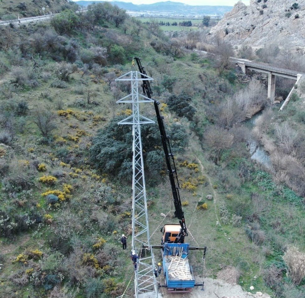 Endesa refuerza el suministro eléctrico de los parques empresariales de Antequera