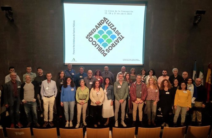 La Red Andaluza de Teatros Públicos analiza con los municipios el catálogo de los espectáculos que promueve