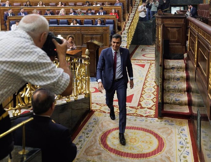 El presidente del Gobierno, Pedro Sánchez, tras intervenir durante una sesión plenaria en el Congreso de los Diputados