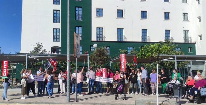 Concentración ante la residencia de Vitalia