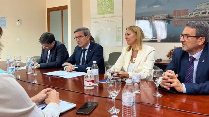El consejero de Industria, Energía y Minas de la Junta de Andalucía, Jorge Paradela, visita Málaga TechPark y se reúne con su equipo de dirección y con el Comité Ejecutivo de la Fundación Innova IRV