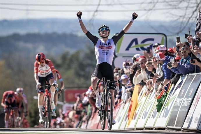 El ciclista Tadej Pogacar (UAE Team Emirates) ganó este miércoles La Flecha Valona, disputada entre Herve y el Mur de Huy sobre 194,3 kilómetros
