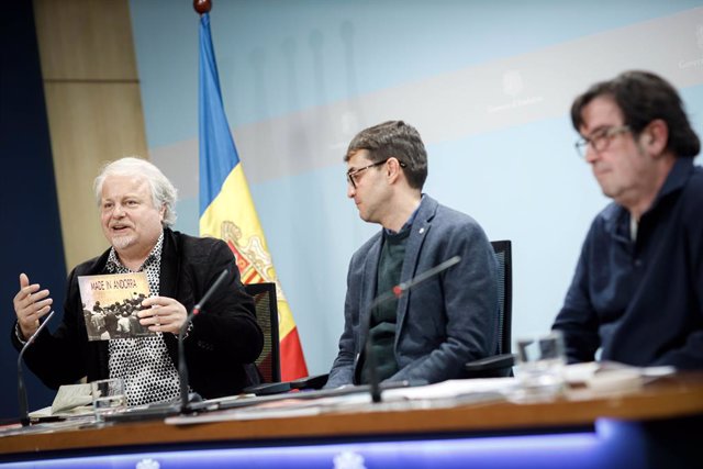 Lluís Gendrau, Joan-Marc Joval i Ferran Amado en la roda de premsa d'aquest dimecres