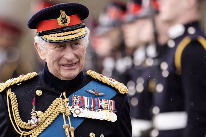 14 April 2023, United Kingdom, Camberley: King Charles III inspects Officer Cadets on parade during the 200th Sovereign's Parade at the Royal Military Academy Sandhurst (RMAS) in Camberley, Surrey. Photo: Dan Kitwood/PA Wire/dpa