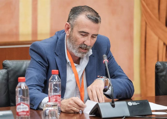 El vicepresidente cuarto de Diputación de Cádiz y responsable del Área de Cooperación y Asistencia a Municipios, Javier Pizarro