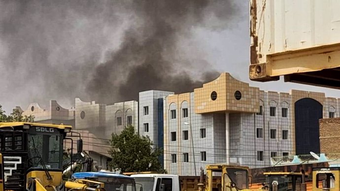 April 17, 2023, Al Fasher, North Darfur, Sudan: Darfur, Sudan. 16 April 2023. Smoke and destruction the city of Al Fasher in North Darfur, following clashes between the Sudanese Army and the RSF militia