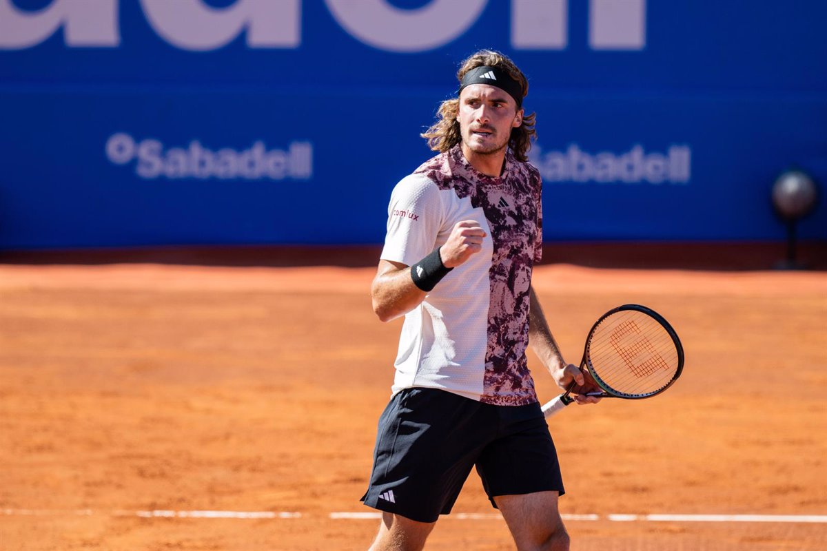 Tsitsipas, Sinner and Khachanov start strong in Godó