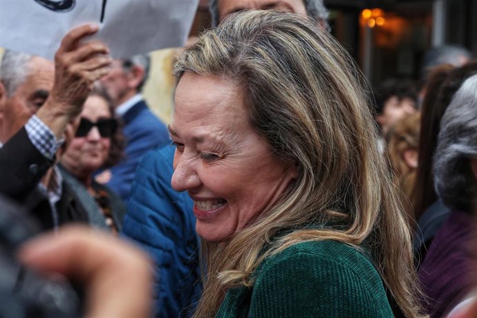 La delegada del Gobierno contra la Violencia de Género, Victoria Rosell, durante una concentración de la Comisión 8M ante el Ministerio de Justicia, a 19 de abril de 2023, en Madrid (España).