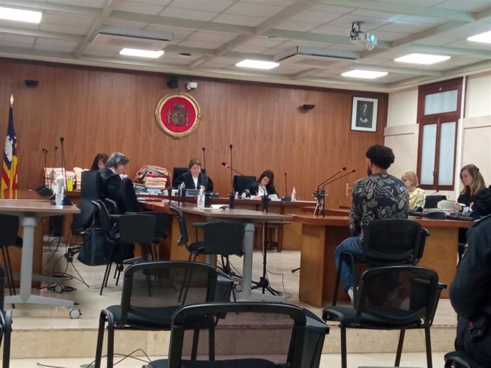 El encausado, durante el juicio.