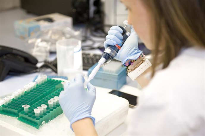 Imagen de una investigadora