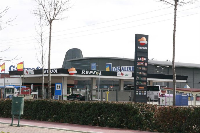 Archivo - Repsol, Gasolinera