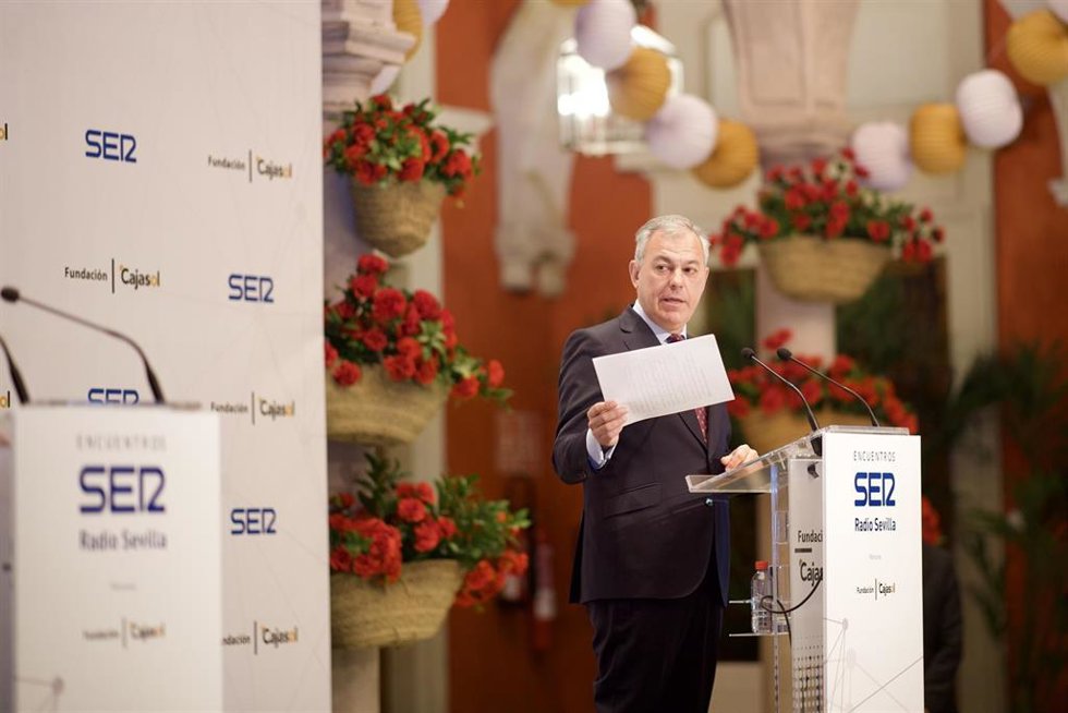 José Luis Sanz, durante los Encuentros SER con candidatos a la Alcaldía de Sevilla.