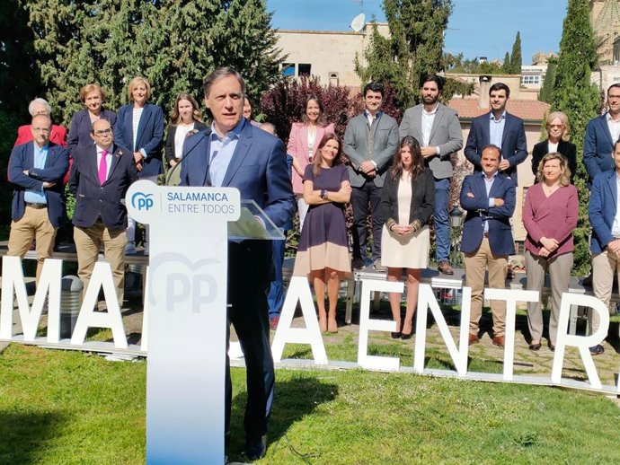 García Carbayo en la presentación de la candidatura.