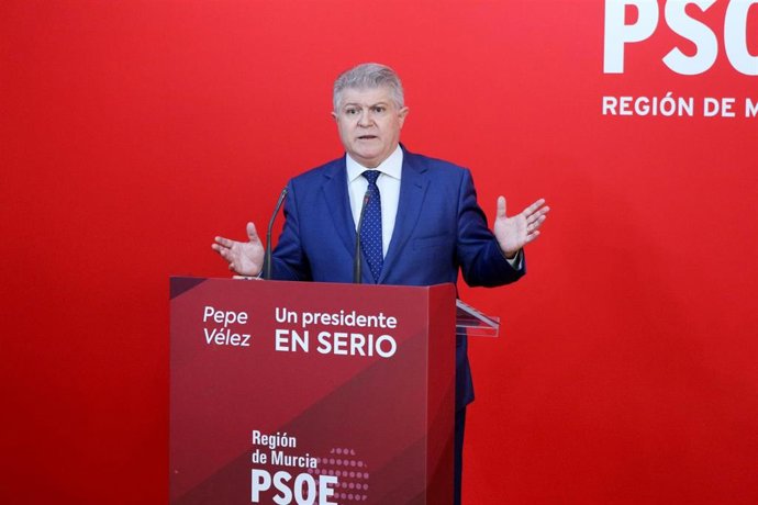 Archivo - El secretario general del PSOE de la Región de Murcia y candidato a la presidencia de la Comunidad Autónoma, Pepe Vélez
