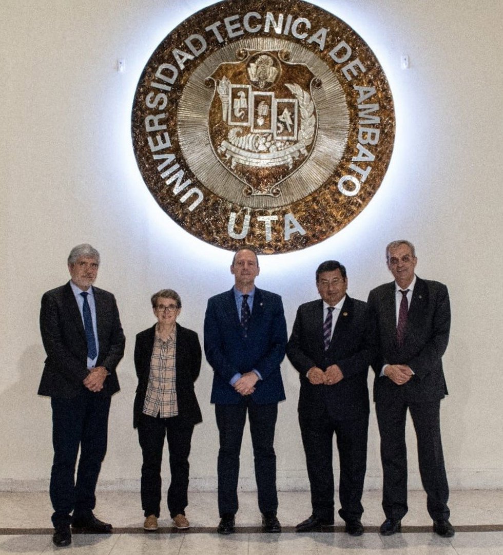 Runión del Comité Ejecutivo del Grupo de Universidades Iberoamericanas La Rábida (GUILR) en Ambato (Ecuador).