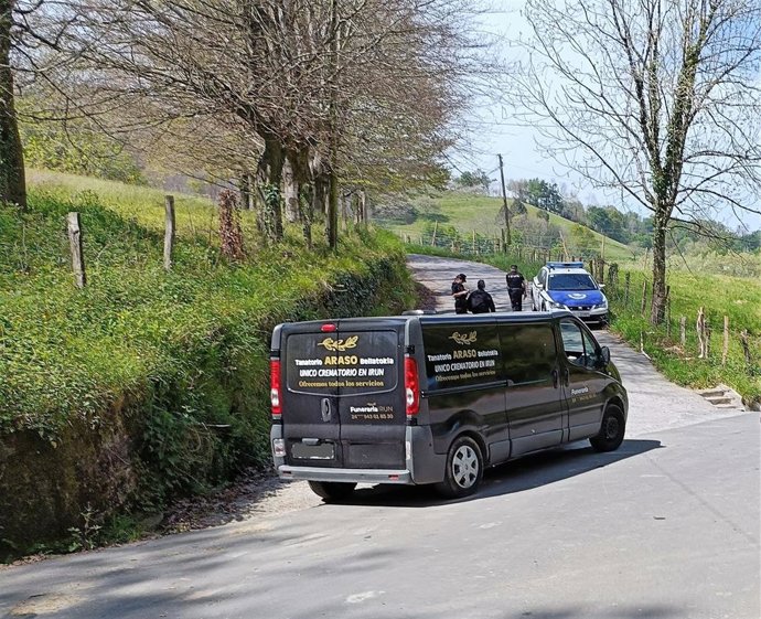 Acceso cortado a la zona de Irun (Gipuzkoa) donde han muerto dos hombres por arma de fuego