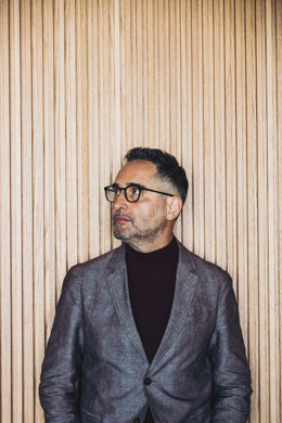 Archivo - El músico Jorge Drexler durante una entrevista con Europa Press para presentar su disco Tinta y tiempo, en las oficinas de Sony, a 21 de abril de 2022, en Madrid (España). En este trabajo, Drexler quiere enfrentar la energía del amor en toda