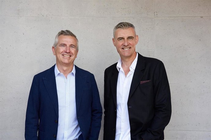 John Morris (CEO) y Jim Prior (presidente) de Design Bridge and Partners