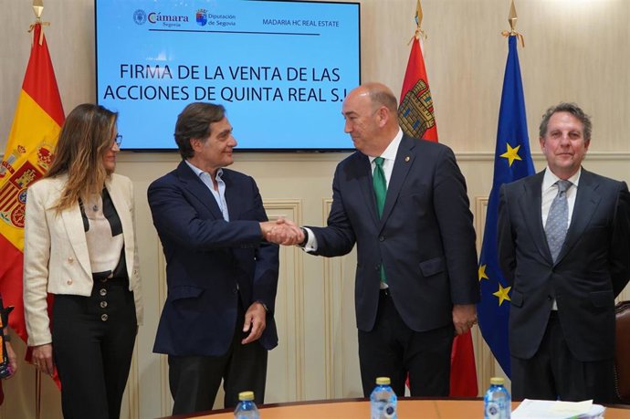 Venta de las acciones de la 'Quinta Real'.