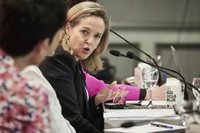 Calviño valora que se ha corregido un "error" en la ley del 'solo sí es sí' y que la norma está "plenamente en vigor"