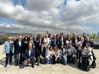 El exeurodiputado del PP Santi Fisas (Lliga) cierra la candidatura de Sirera en Barcelona