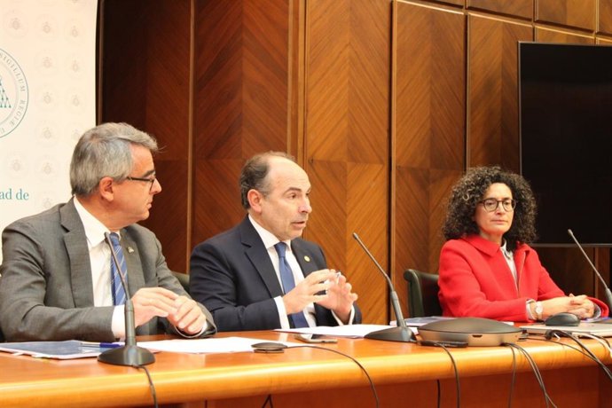 José Miguel Arias, Ignacio Villaverde y María González