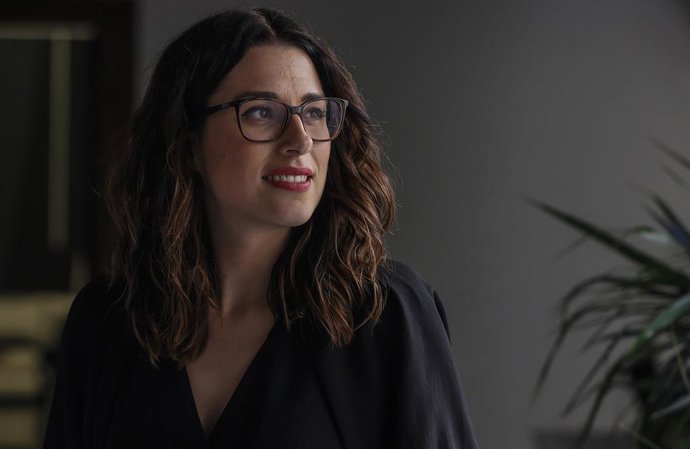 Archivo - La vicepresidenta, portavoz y consellera de Igualdad y Políticas Inclusivas de la Generalitat valenciana, Aitana Mas, posa durante una entrevista para Europa Press.