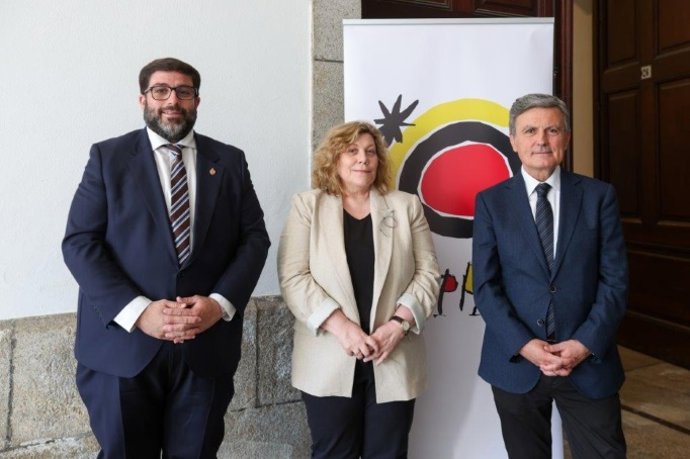 Ciudades Patrimonio y Paradores presentan su oferta turística en Oporto para reforzar su presencia en Portugal.