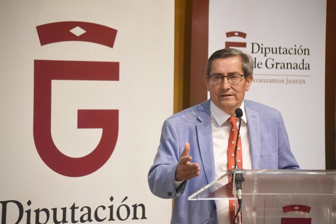 El presidente de la Diputación de Granada, José Entrena. Archivo.