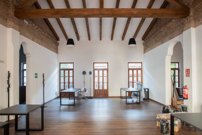 La Mostra de Valncia estrena sede en el 'chalet de la República'