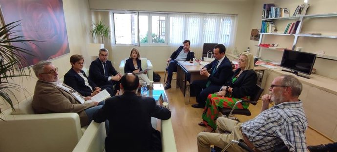 Reunión de la Mesa del Ferrocarril de Almería con la ministra de Transportes, Raquel Sánchez.