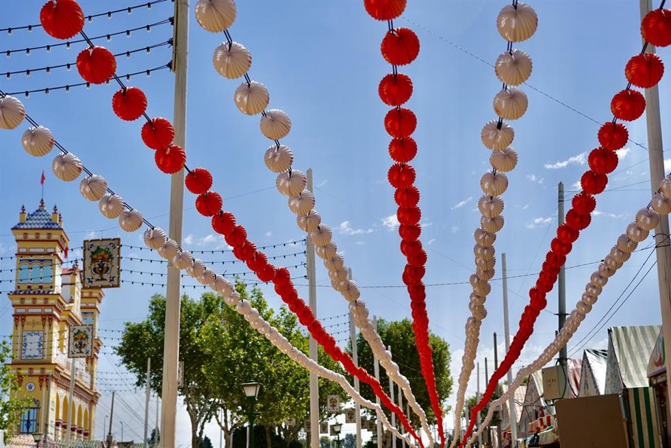 Archivo - Estado del Real de la Feria de Sevilla en Los Remedios a 19 de abril de 2023.