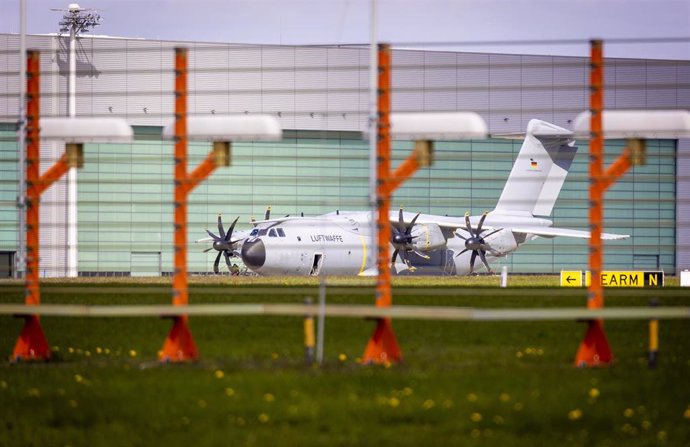 Avión alemán retornado desde Sudán tras la anulación de los planes de evacuación