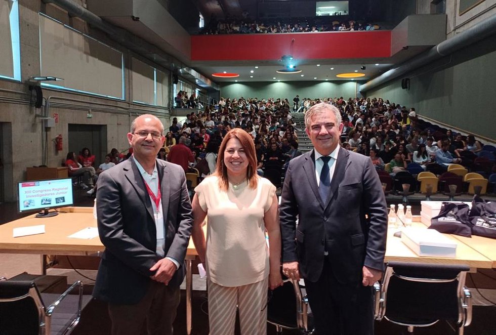 El consejero de Medio Ambiente, Mar Menor, Universidades e Investigación, Juan María Vázquez, clausuró hoy el XIII Congreso Regional de Investigadores Junior