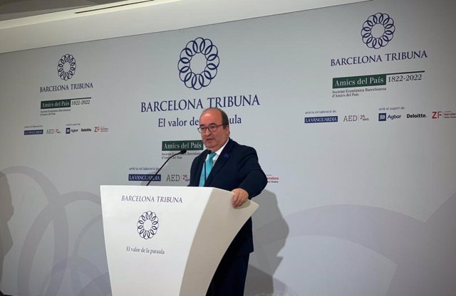 El ministro de Cultura y Deporte, Miquel Iceta, en su conferencia 'Cultura: bien global'. El viernes 21 de abril de 2023.