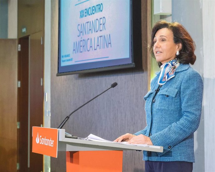 Archivo - La presidenta de Banco Santander, Ana Botín, en un encuentro para celebrar el 75 aniversario del banco en Latinoamérica