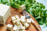 Foto: Estas son las ventajas nutricionales de los nuevos quesos vegetales o veganos