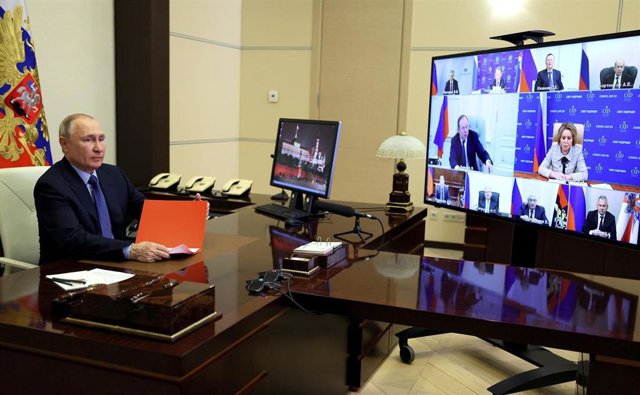 El presidente de Rusia, Vladimir Putin, encabeza una reunión del Consejo de Seguridad