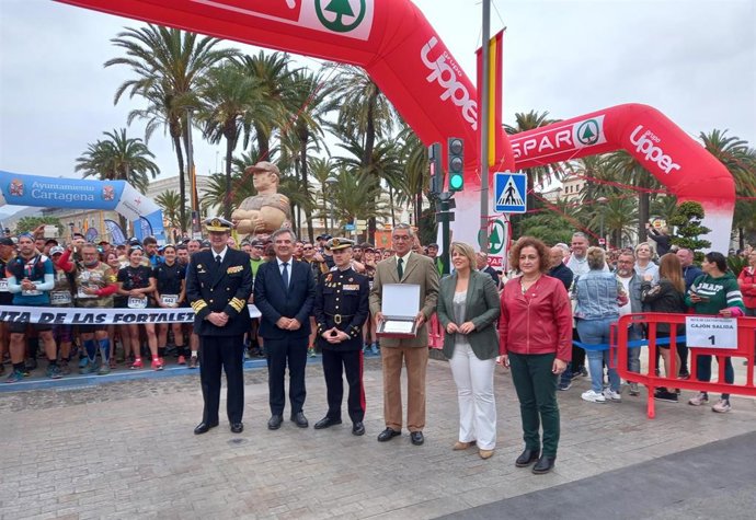 El consejero de Medio Ambiente, Mar Menor, Universidades e Investigación, Juan María Vázquez, en la salida de la XII edición de la Ruta de las Fortalezas.