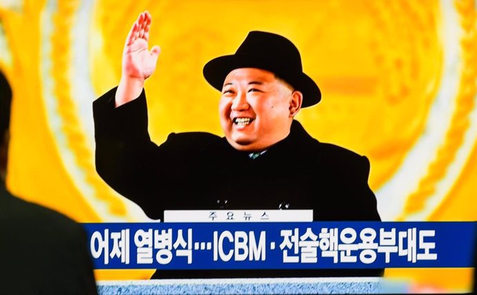 Archivo - Imagen del dirigente de Corea del Norte, Kim Jong Un, en una televisión de Seúl