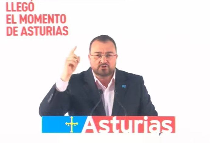 El presidente del Principado de Asturias y candidato socialista a la reelección, Adrián Barbón
