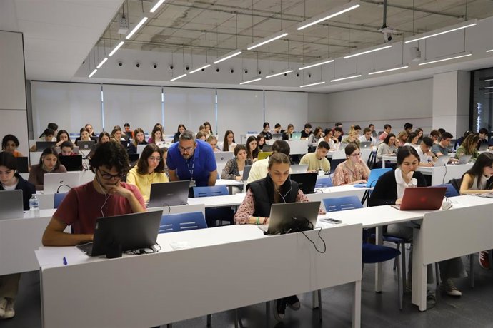Pruebas de admisión para la nueva Facultad de Ciencias de la Salud de la Universidad Loyola