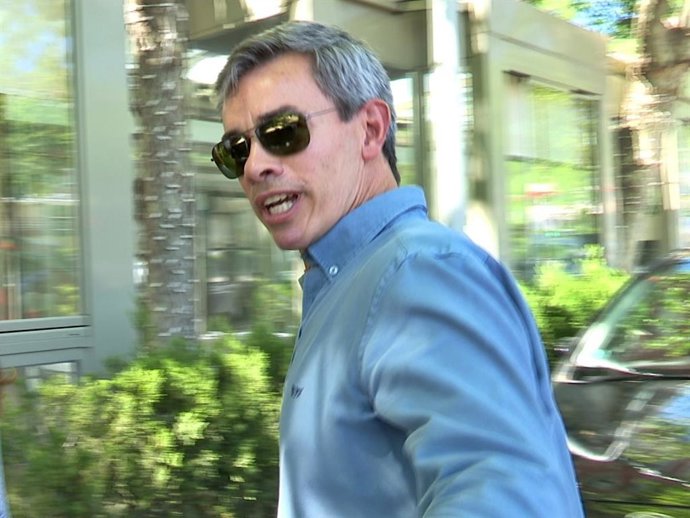 EL PADRE DE ÍÑIGO ONIEVA LLEGA DE MÉXICO PARA ASISTIR A LA PEDIDA DE MANO DE SU HIJO A TAMARA FALCÓ