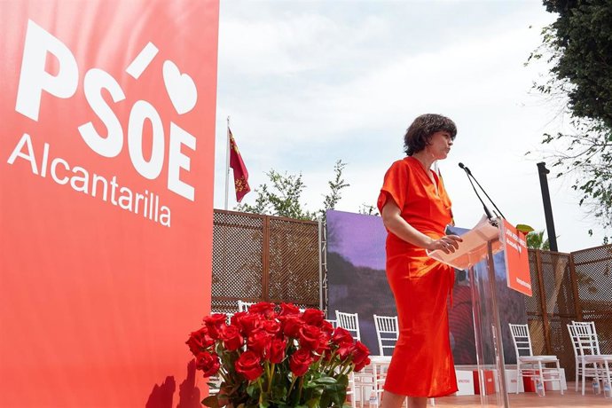 Lara Hernánez (PSOE) reúne en el Museo de la Huerta de Alcantarilla a "cientos de soñadores" en la presentación de su candidatura