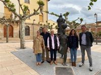 'Por La Rioja' presenta a la alcaldía de Navarrete a María Asunción García