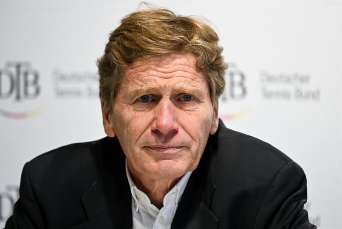 Archivo - FILED - 29 April 2022, Bavaria, Munich: Dietloff von Arnim, President of the German Tennis Association (DTB), takes part in a press conference. German tennis chief Dietloff von Arnim believes the WTA's decision to return to playing women's ten