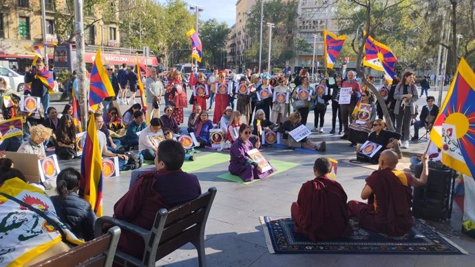 Concentració a la plaa Universitat al final de la marxa