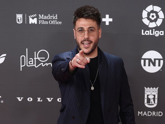 ANTONIO JOSÉ EN LA ALFOMBRA ROJA DE LOS PREMIOS PLATINO