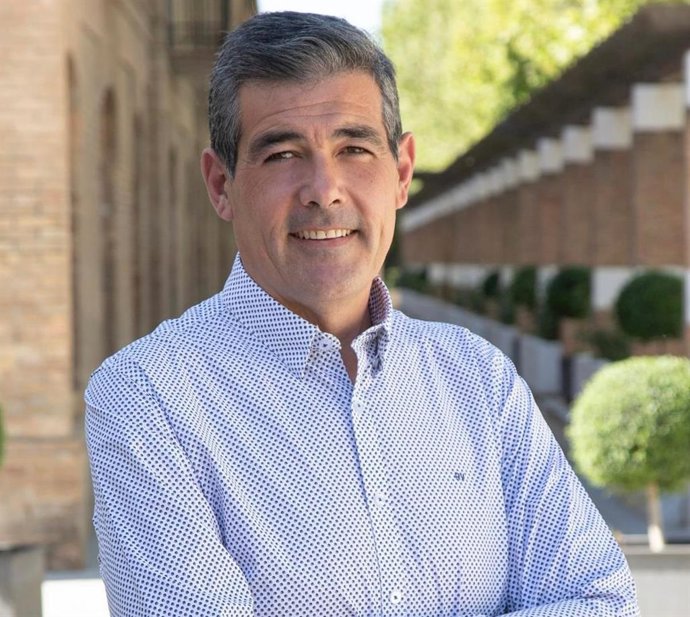El candidato del PP a la Alcaldía de Fuente Vaqueros, David Extremera